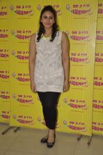 Huma Qureshi at D-day promotions at Radio Mirchi in Lower Parel, Mumbai on 29th June 2013 (13).JPG